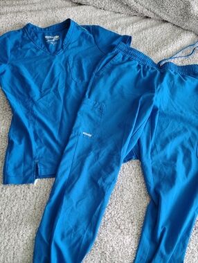 Grey's Anatomy By barco Scrub Set in Royal Blue
